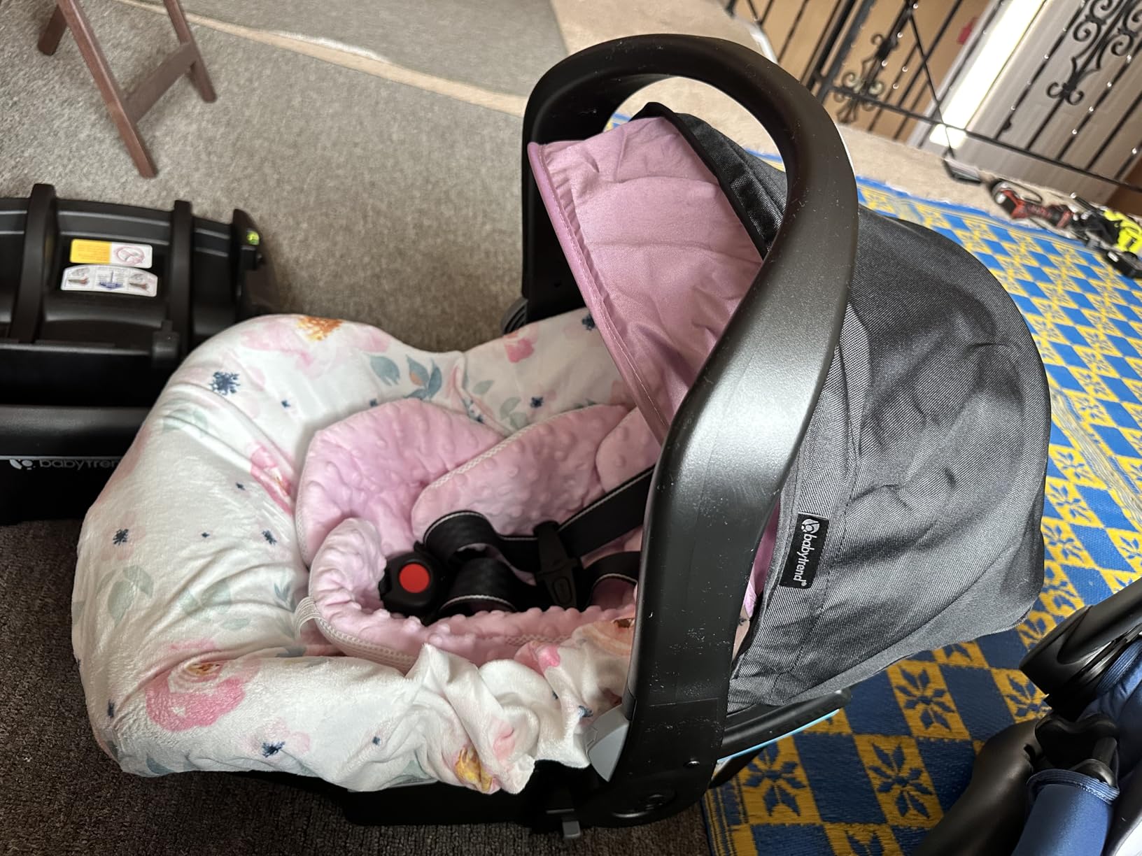 Baby Trend EZ-Lift™ PRO Infant Car Seat, Dash Rose – Lightweight Premium Carry, Plush Infant Cushioning, Adjustable Harness Support customer photo 2