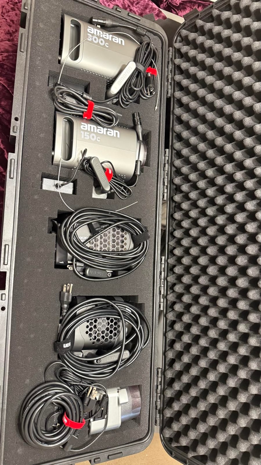 VEVOR Dry Box, Waterproof Hard Case with Pre-Cut Foam, 44 x 16 x 13.5inch customer photo 2