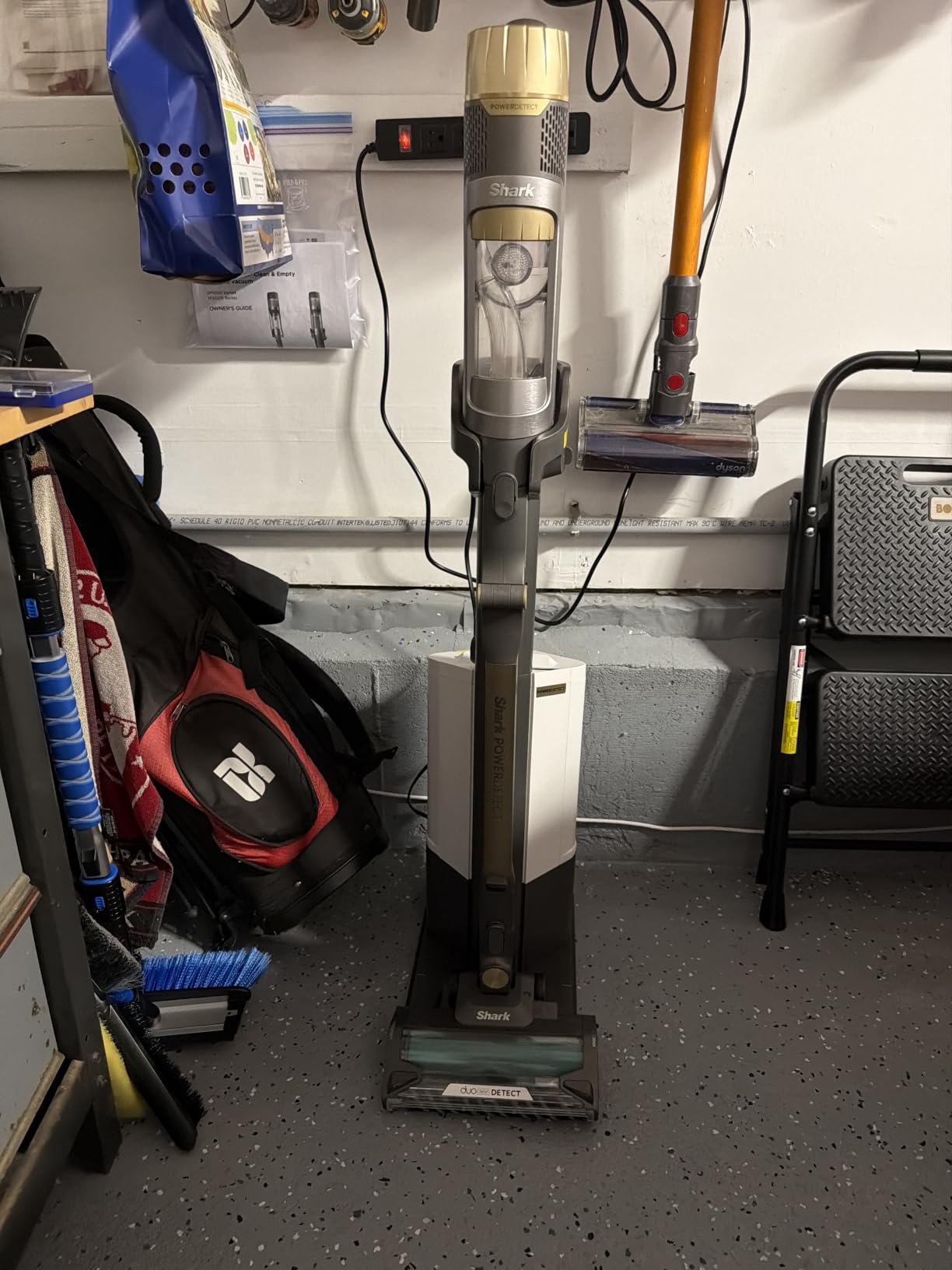 Shark® PowerDetect® Pet Plus Clean & Empty Cordless Stick Vacuum, IP3253 customer photo 1