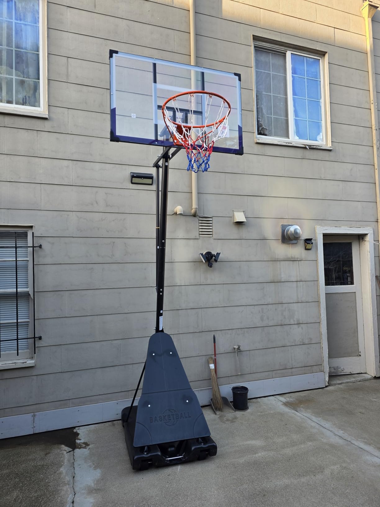 TONBUX Basketball Hoop Outdoor 44/48/54 Inch Shatterproof PC Backboard customer photo 1