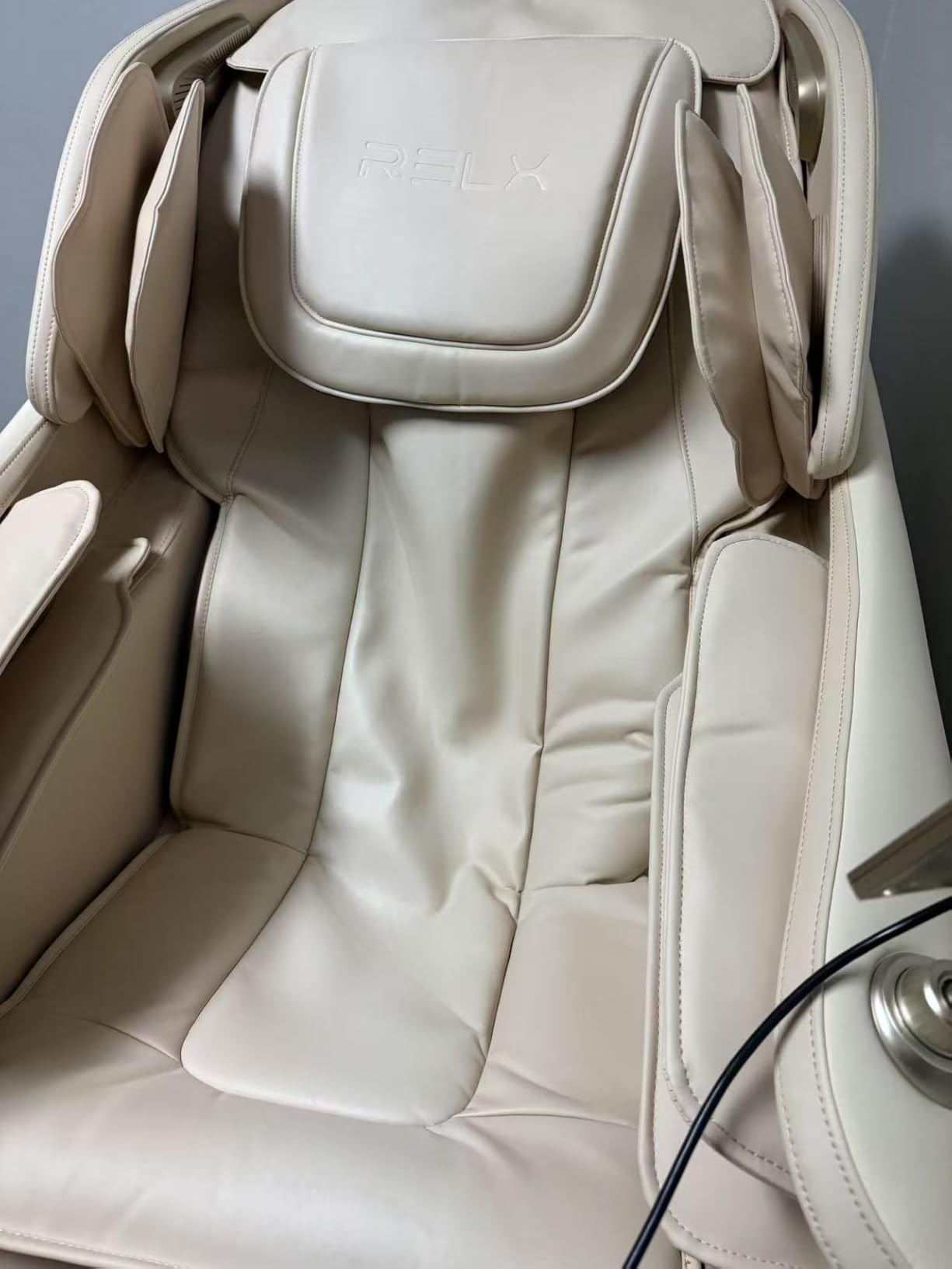 RELX Massage Chair Full Body, Shiatsu, Airbag Massage, SL-Track, Coffee customer photo 2