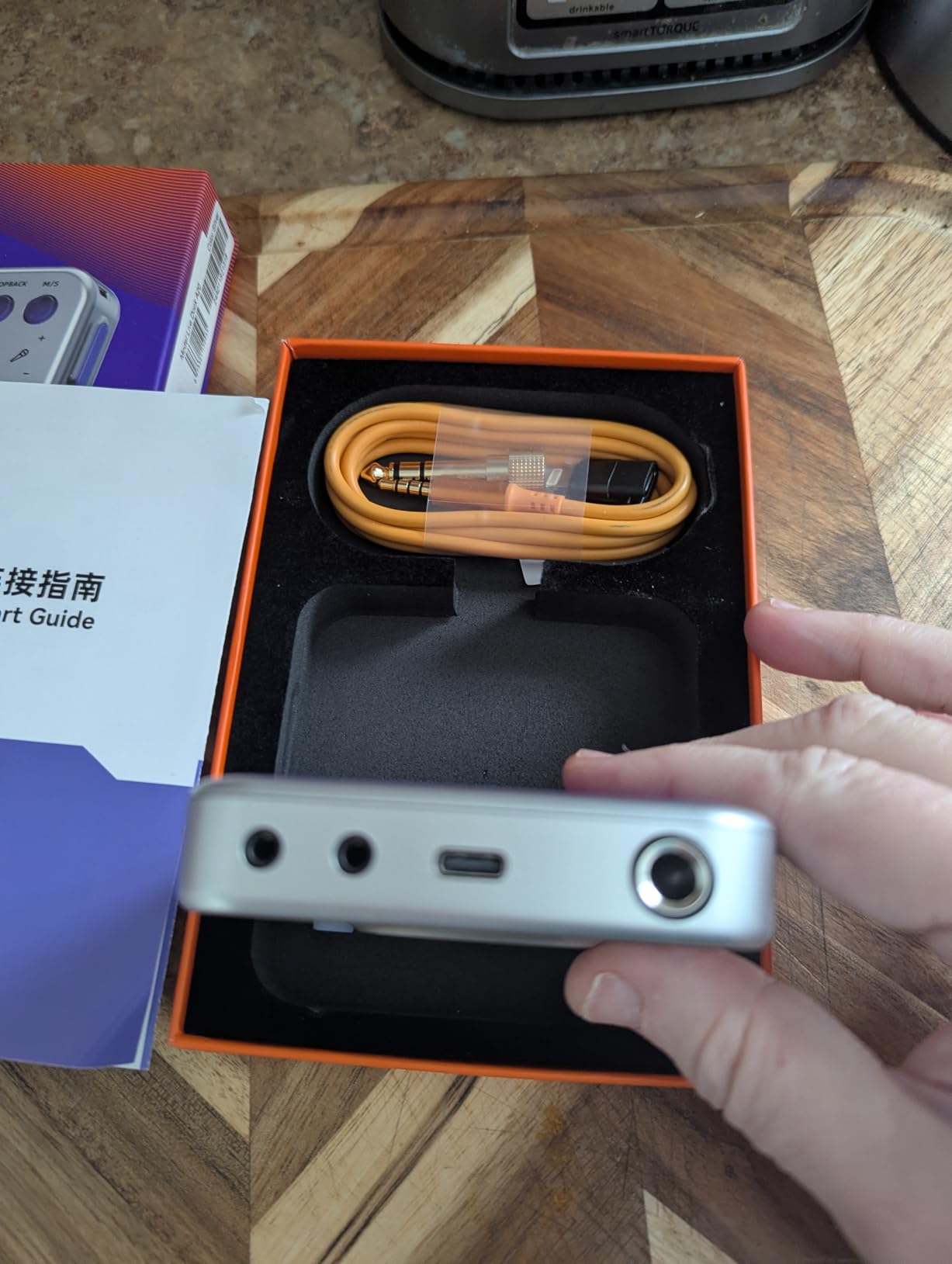Synido A20 Portable USB-C Audio Interface for Guitar & DJ Recording customer photo 2