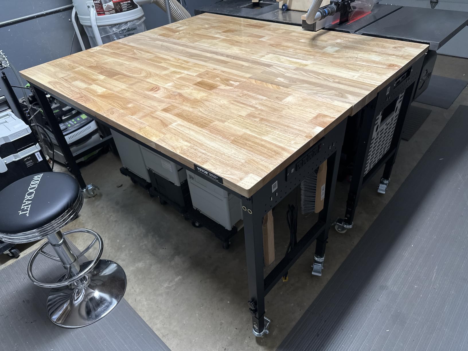 VEVOR Adjustable Workbench, 48 x 20-inch Heavy Duty Work Bench with 28.5-38.3 Inches Height Adjustment, 2000 lbs Capacity Garage Workbench with Power Outlets, Suitable for Office, Garage, Workshop customer photo 2