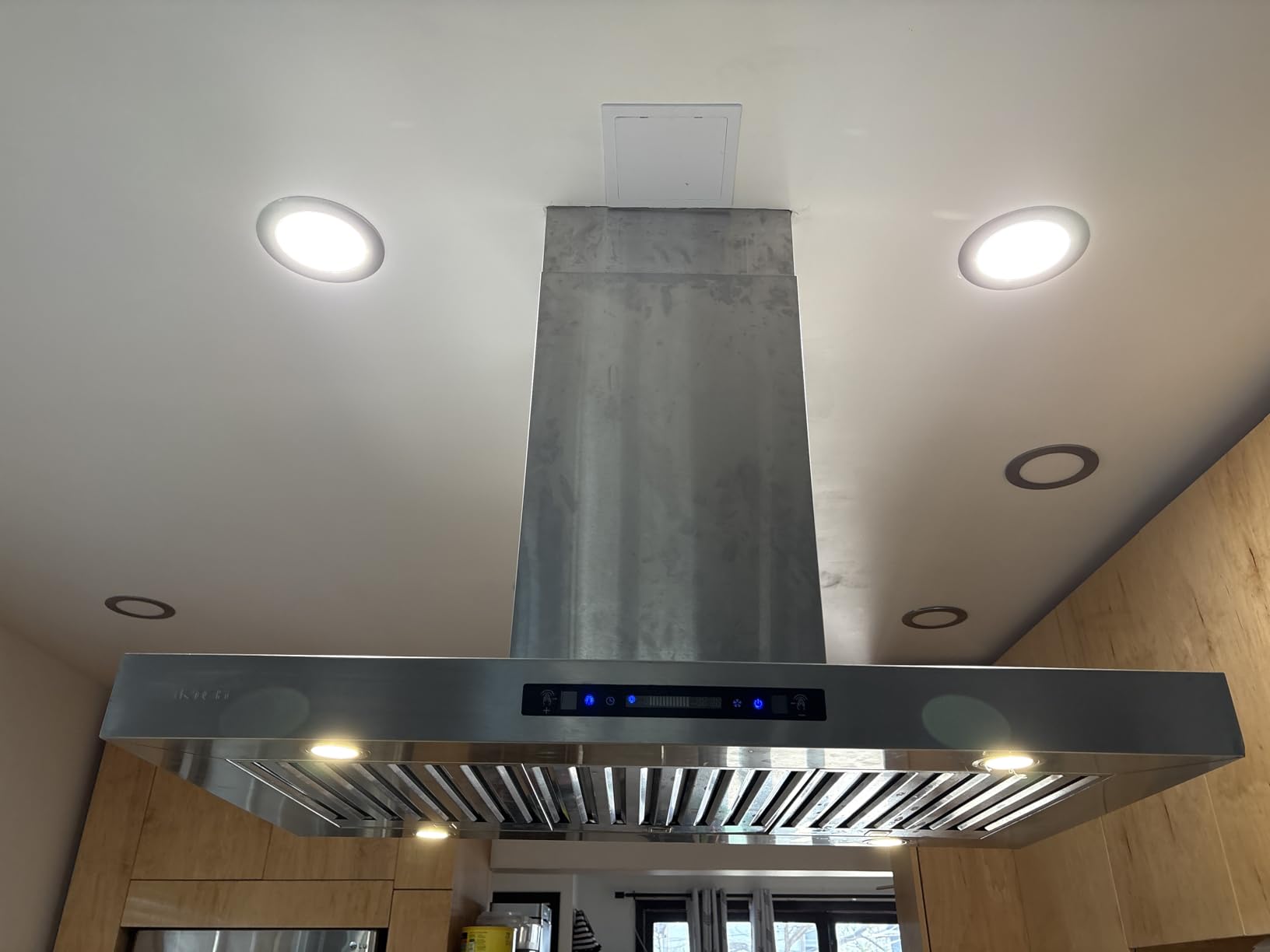 VIKIO HOME Island Range Hood 1200 CFM, 30 Inch Stainless Steel Ducted Island Mount Range Hood, Gesture Sensing & Touch Control, 3-Speed Fan customer photo 2