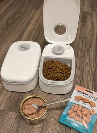 Automatic Cat Feeder, 2 Automatic Cat Feeder Wet Food, 48h Timed 700ml Cats Food Dispenser with 2 Ice Packs, Pet Feeder Automatics for Puppies and Kittens, Dog Feeders Automatics for Wet and Dry Foods customer photo 1