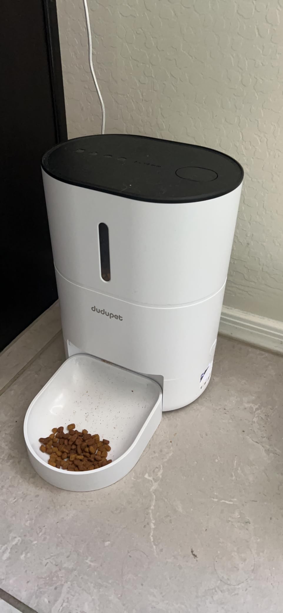Automatic Cat Feeder, 5G WiFi APP Control Automatic Pet Feeder, 5L Cat Dry Food Dispenser with Remote Feeding,10 Meals Programmable 1-15 Portion Control Auto Dog Feeders for Cats,Puppy customer photo 2