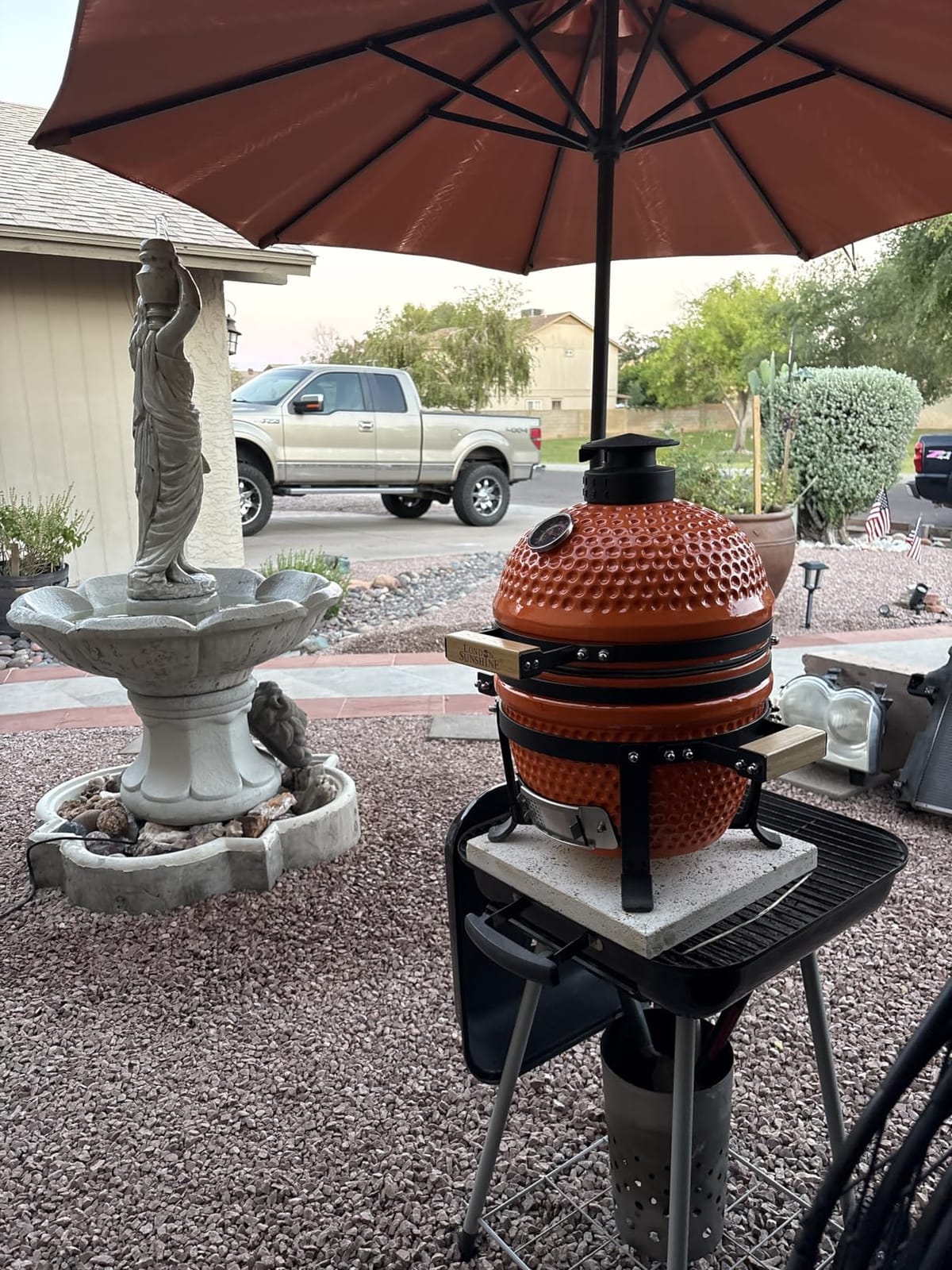 London Sunshine 13-Inch Ceramic Kamado Grill, Waterproof Vent Cap, Green customer photo 1