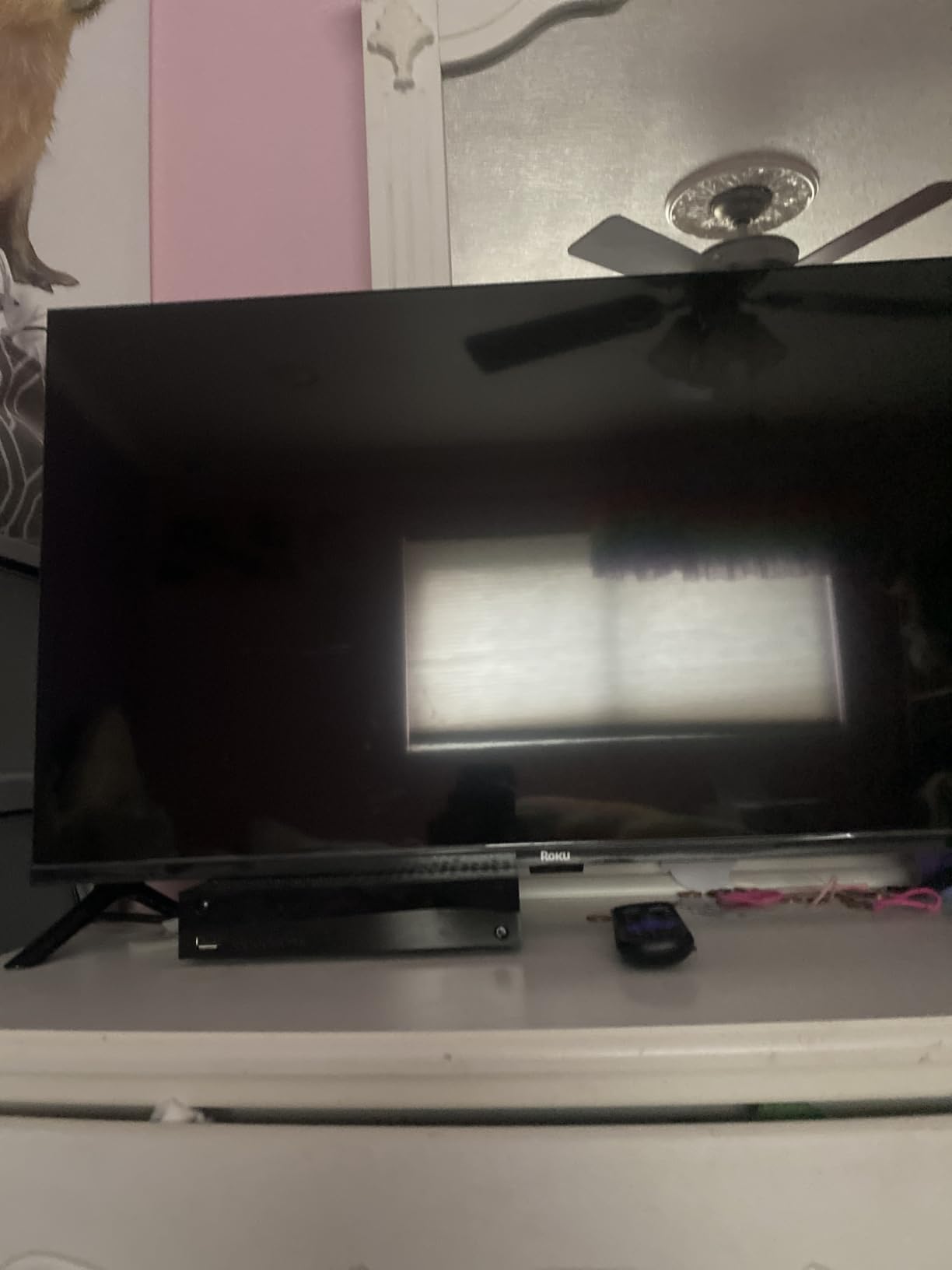 Roku 40-Inch Select Series Smart TV 2026-1080p Full HD TV - RokuTV customer photo 1