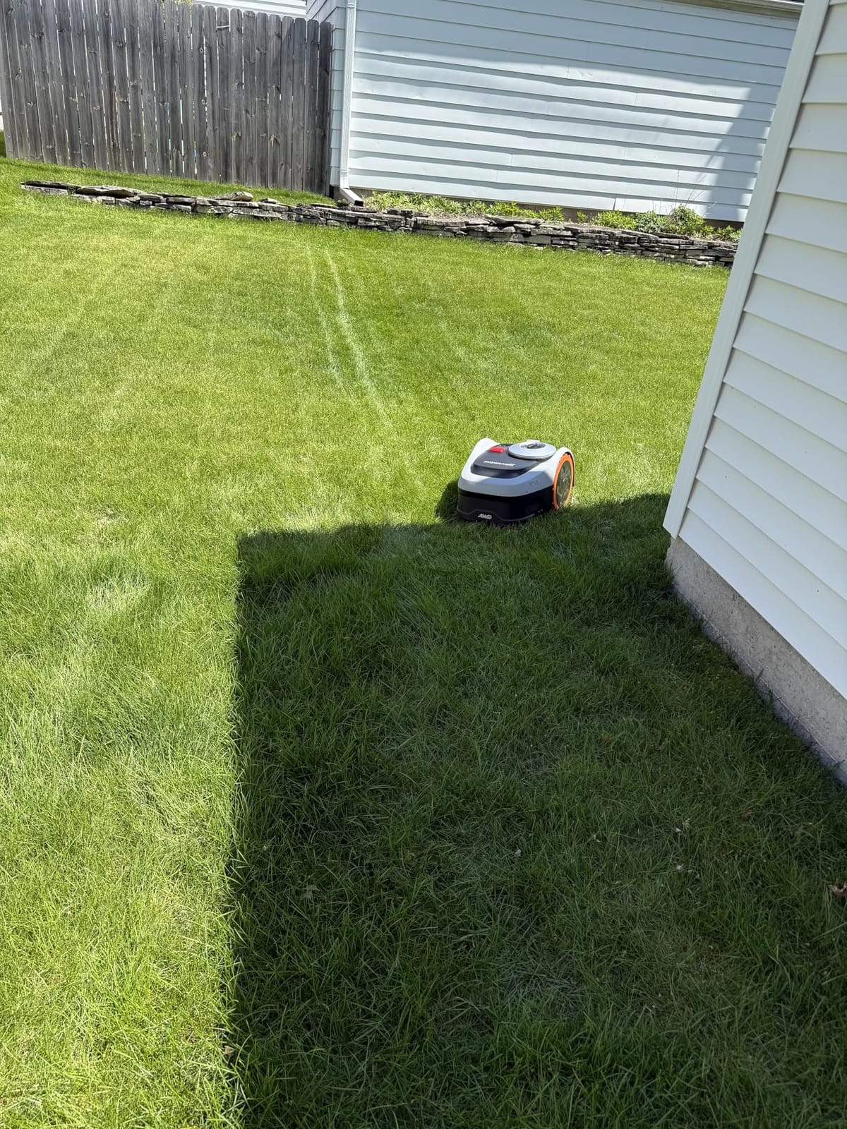 Segway Navimow i206 AWD Robot Lawn Mower, New i105N, 0.15 Acre, 45% Slopes customer photo 1