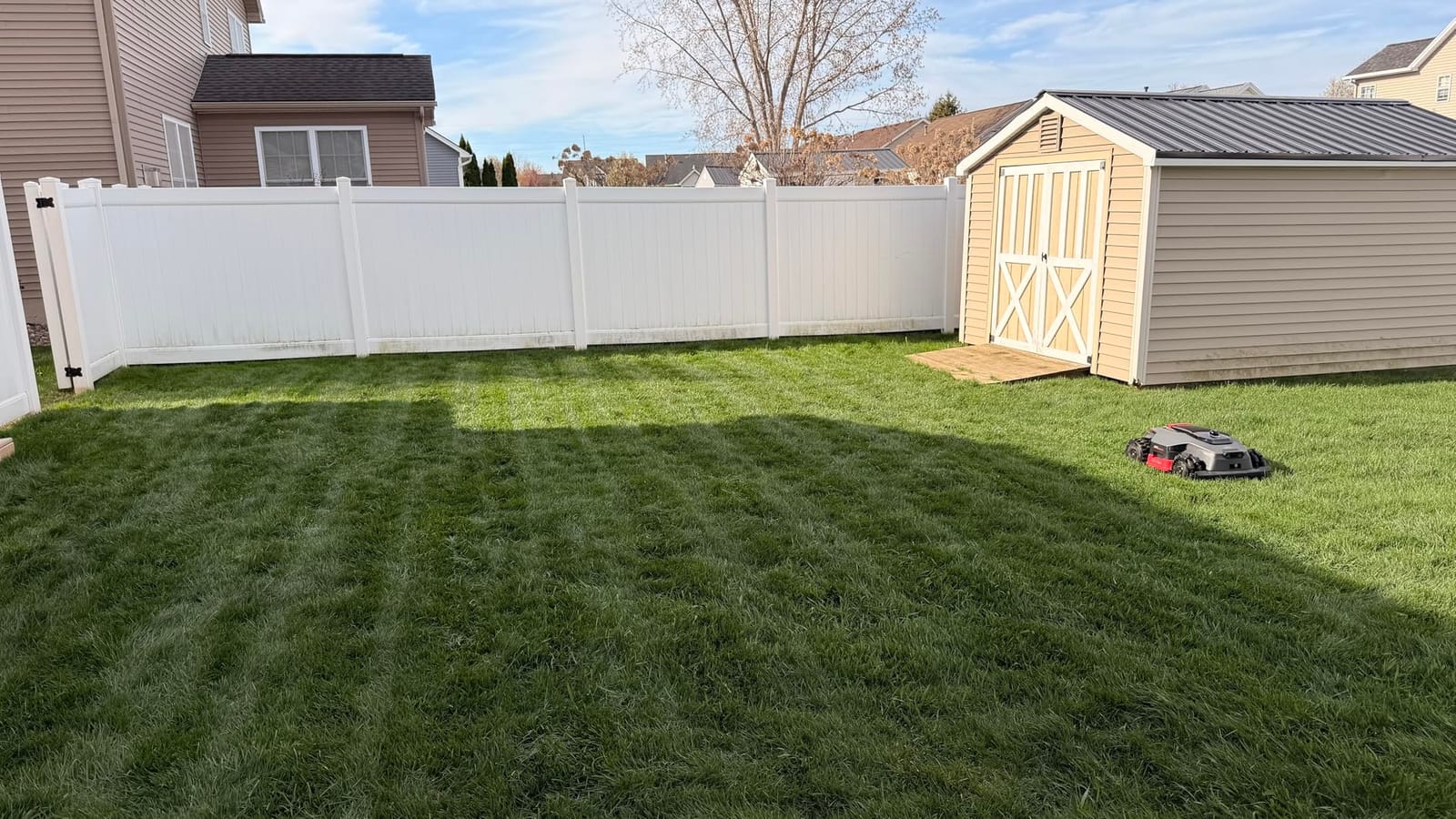 MOVA LiDAX Ultra 3000 AWD Robot Lawn Mower Wire Free RTK Free for up to 0.75 Acre*Dual Maps, 360° 3D LiDAR & AI Dual Vision Mapping, Robotic Mower with 4G, for 80% Slopes, Cutting Height 1.2”–3.9“ customer photo 2