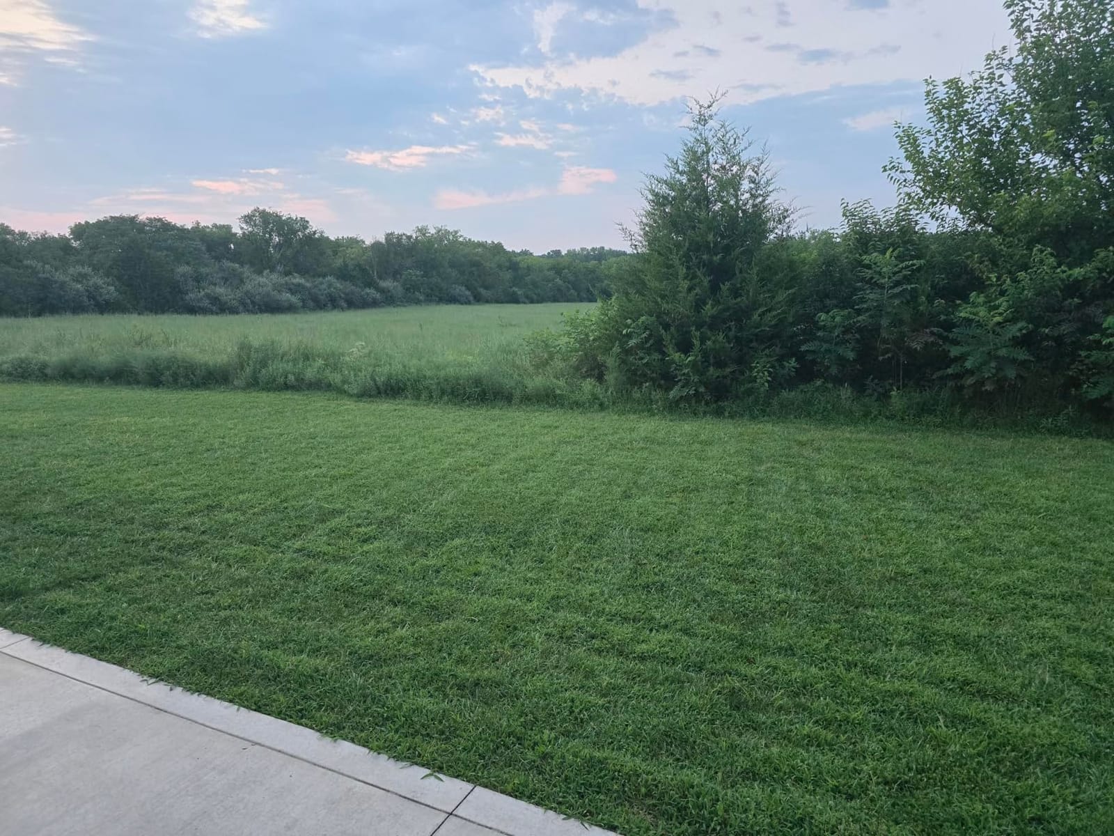 Mammotion LUBA 3 AWD 3000 Robot Lawn Mower, Perimeter Wire Free for 0.75 Acre, 360° LiDAR+NetRTK+AI Vision, All-Wheel-Drive for 80% Slopes, 30 Multi-Zone Management, Cutting Height 1.0