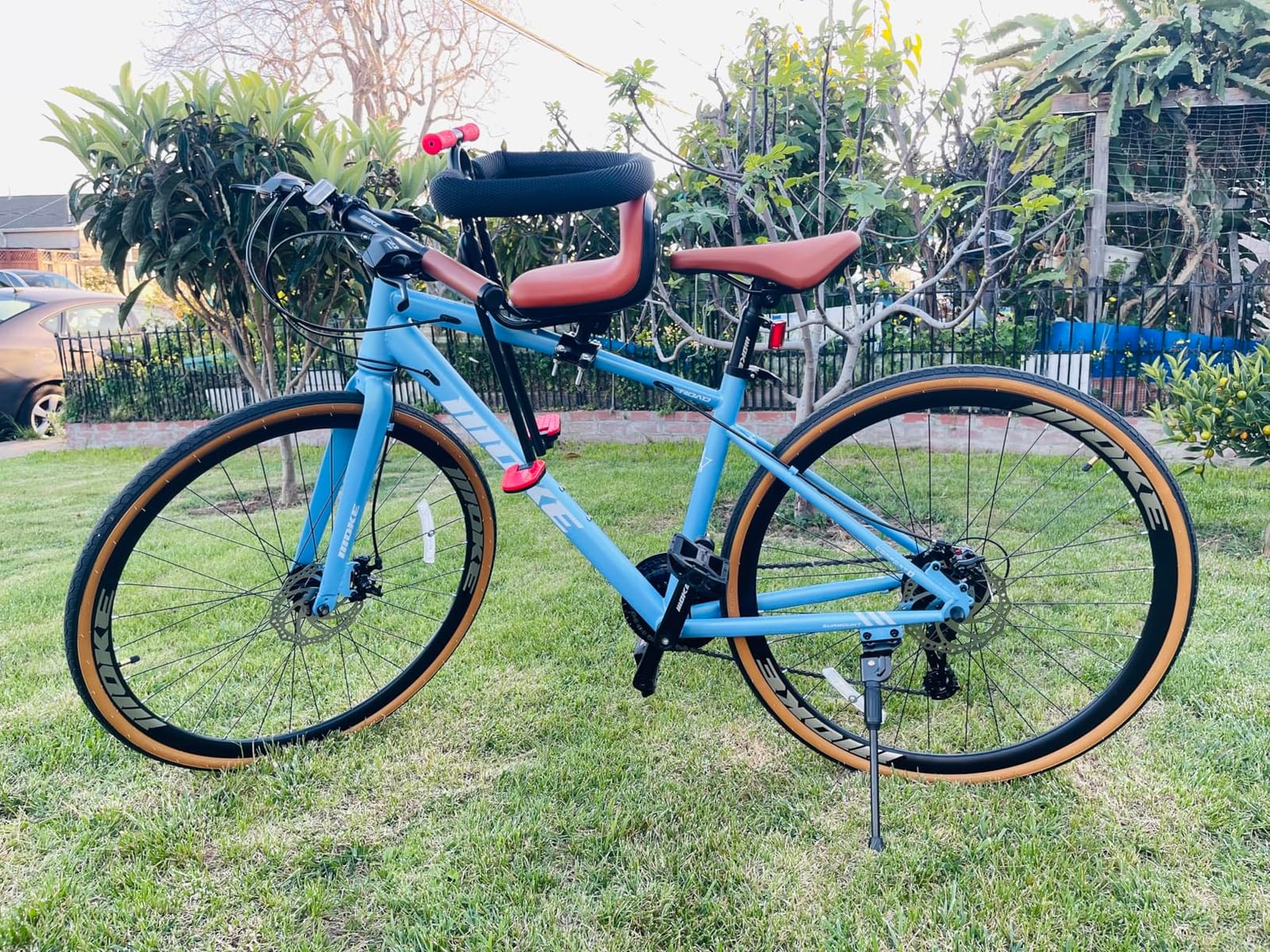 DEYGIA Hybrid Bike, 24-Speed 700C Wheel Hybrid Bicycle with Dual Disc Brakes, Trigger Shifting, Internal Wiring Frame, Lightweight City Commuter Bicycle for Men Women Adult, Multiple Colors customer photo 1