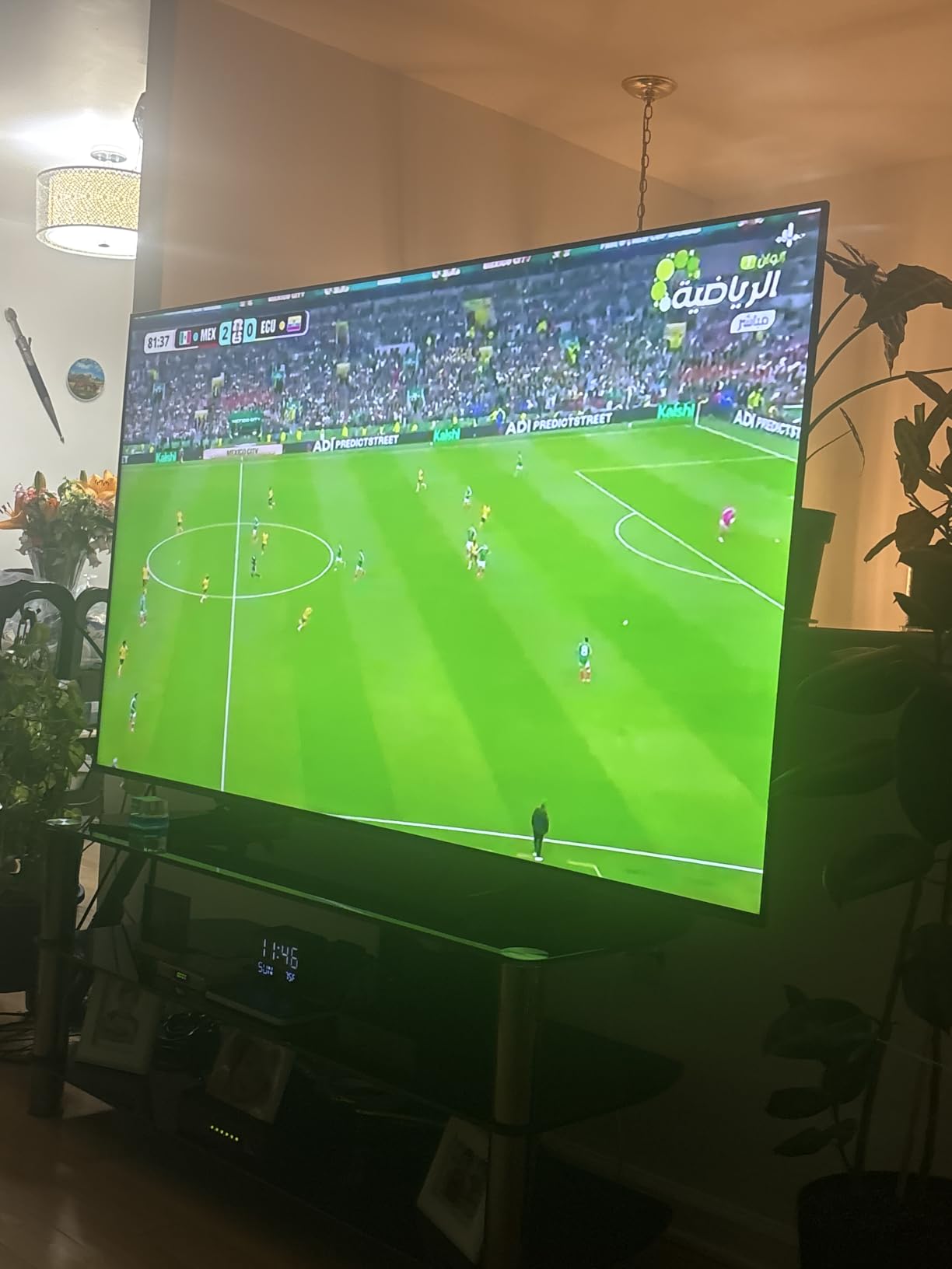 Samsung 75-Inch Class M70H Series, Mini LED, 4K, Smart TV, 2026 Model customer photo 2