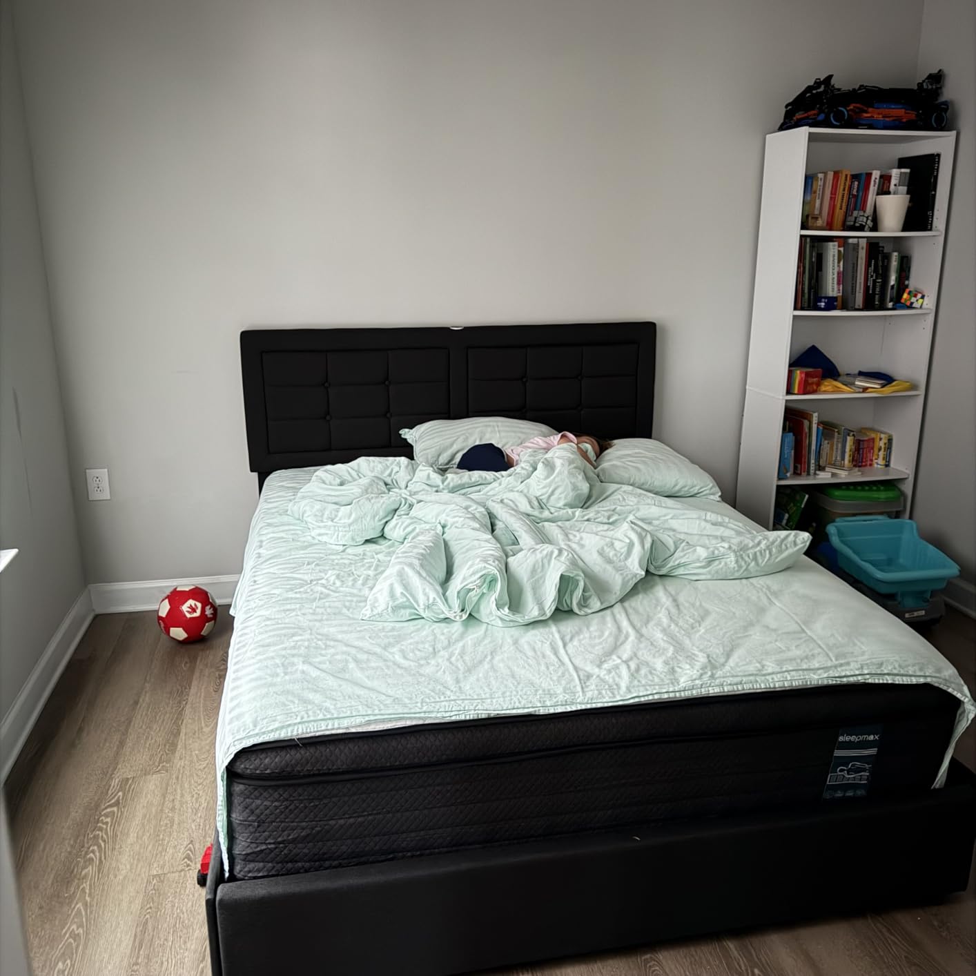 Sleepmax Queen Mattress 14 Inch, Cooling Pain Relief Hybrid Mattresses customer photo 2