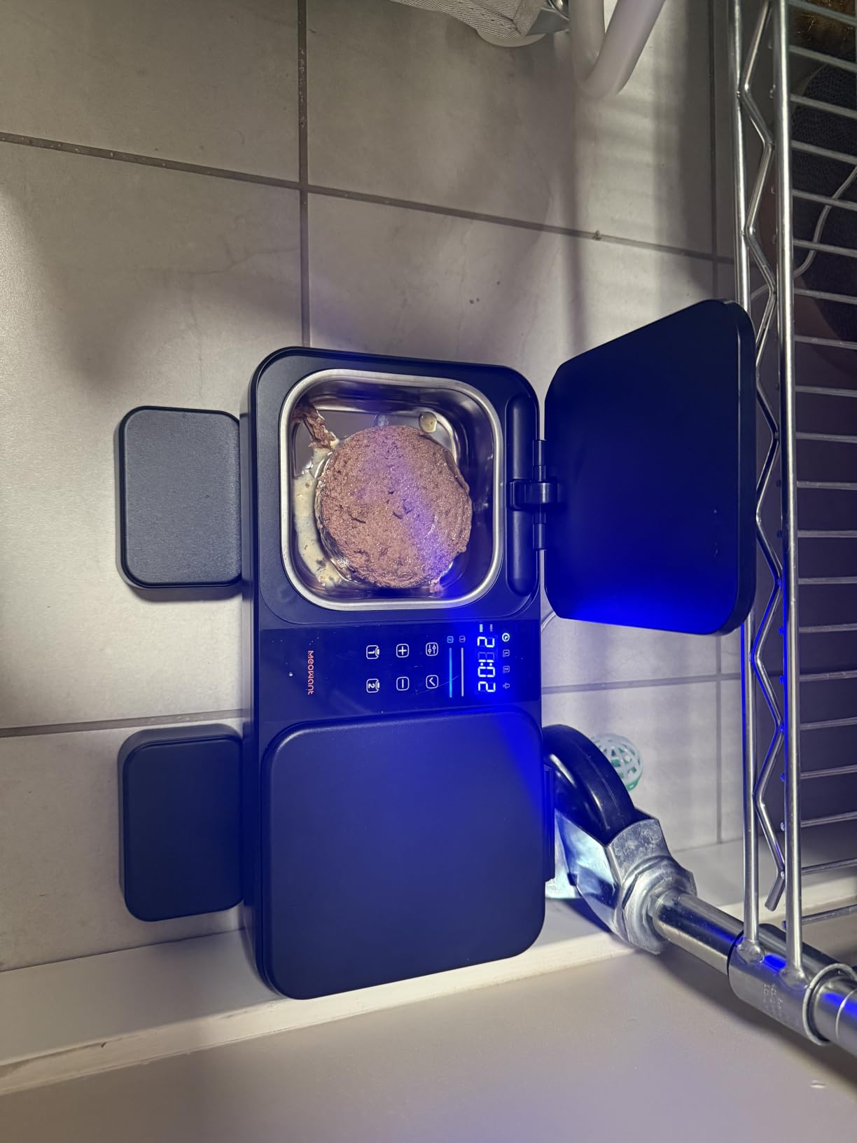 Meowant Automatic Wet Food Cat Feeder, Semiconductor Cooling & Pre-Heating customer photo 2