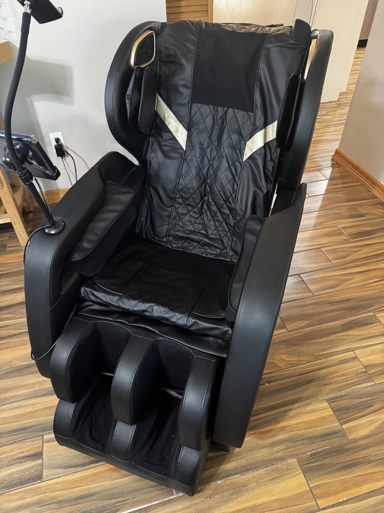 Massage Chair Full Body, 14 Fixed Rollers, Zero Gravity Recliner customer photo 2