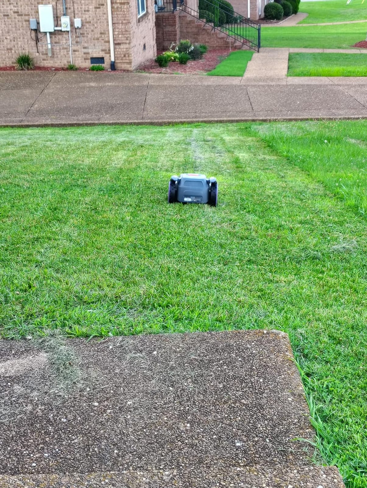ANTHBOT M5 LIDAR Robotic Lawn Mowers, 1/8 Acre Wire-Free Dual Vision customer photo 1