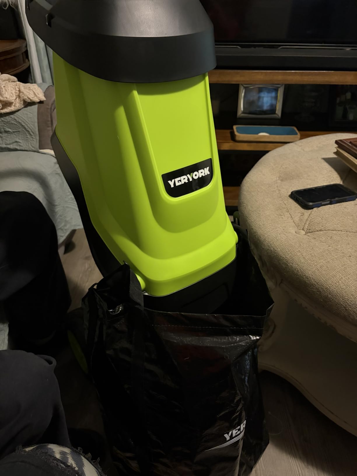Yeryork 15-Amp Wood Chipper, 21:1 Reduction Electric Wood Chipper & Shredder, 1.8
