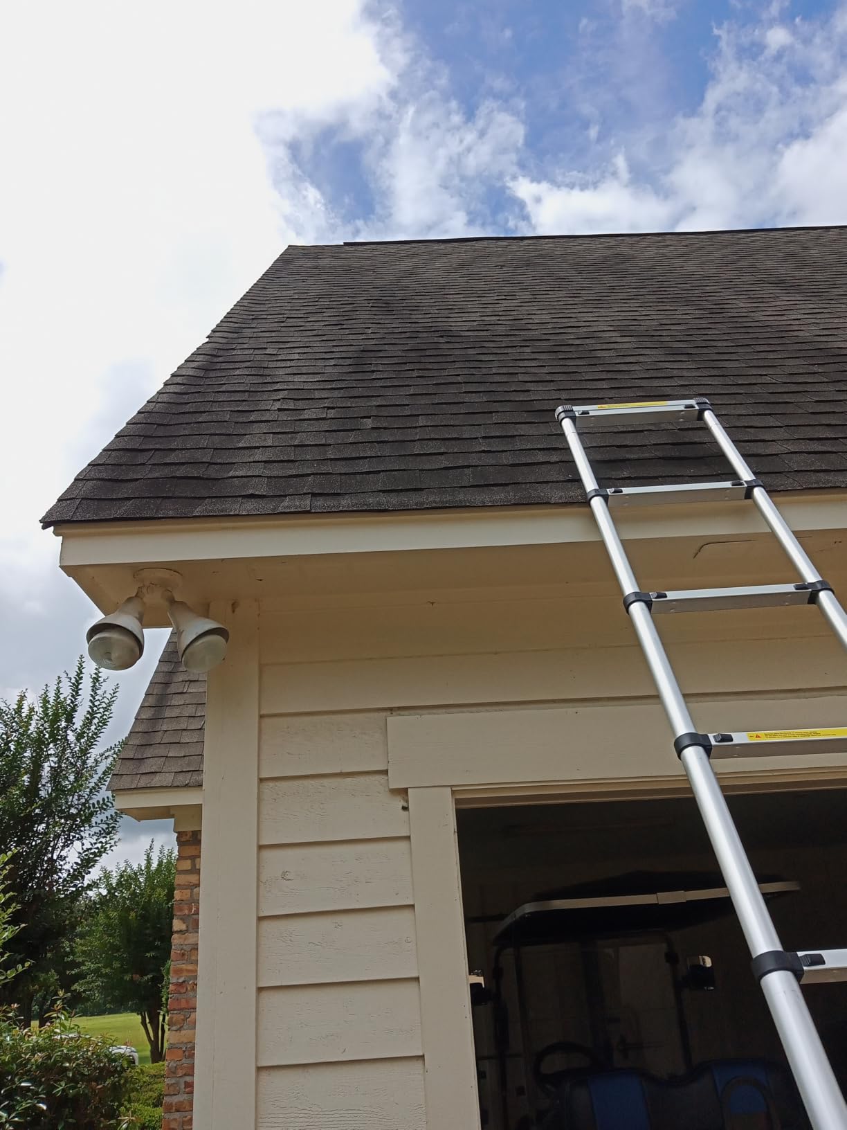 Telescoping Ladder, 27.6 FT Pro, 330 lbs Capacity; Silver customer photo 1